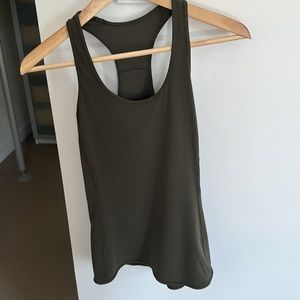 Lululemon tank top